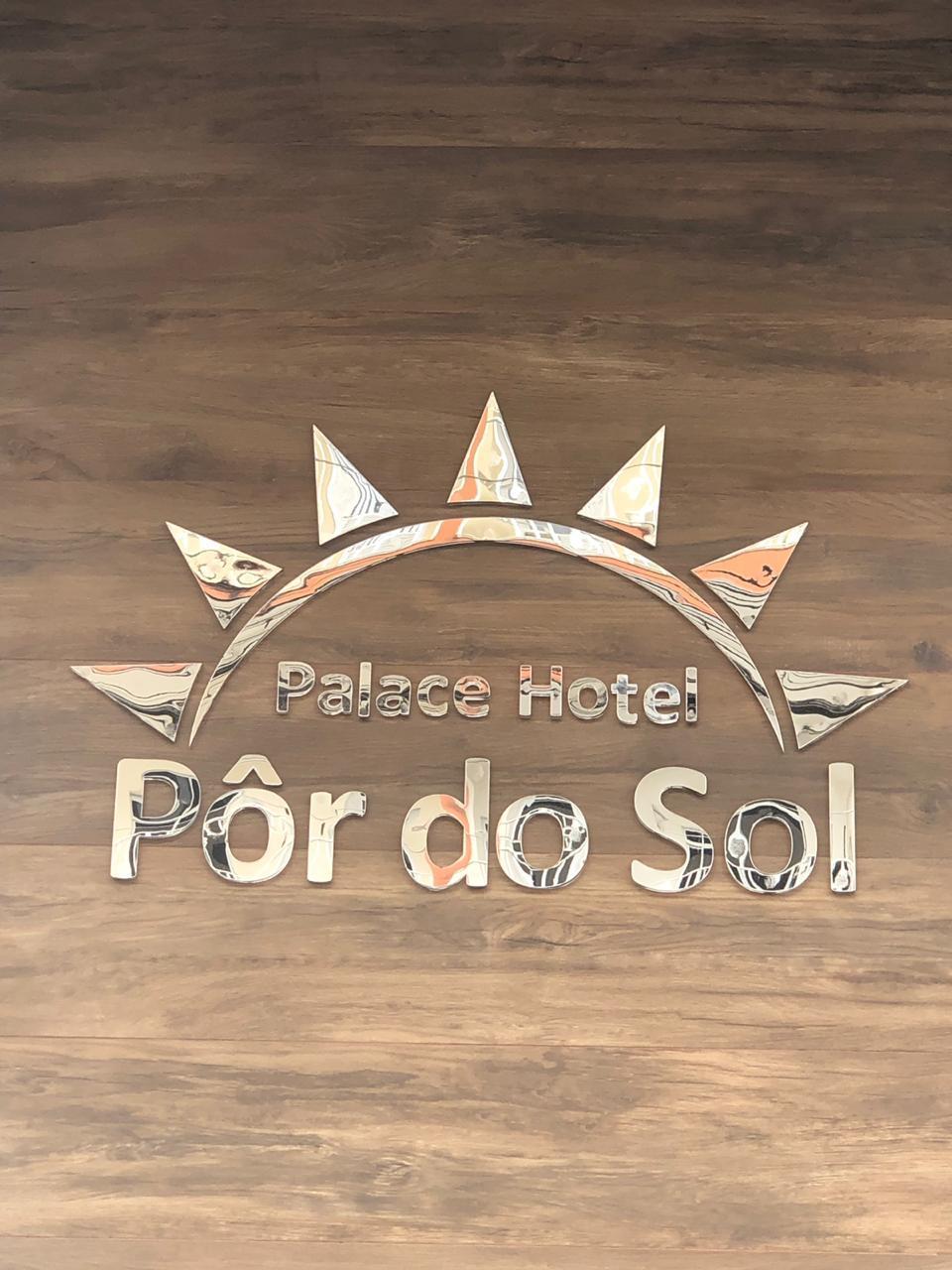 Palace Hotel Por Do Sol 维多利亚-达孔基斯塔 外观 照片